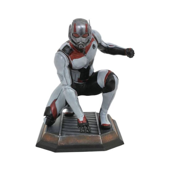 Picture of Diamond Marvel Gallery: Avengers End Game - Quantum Realm Ant-Man PVC Diorama (23cm) (May192368)